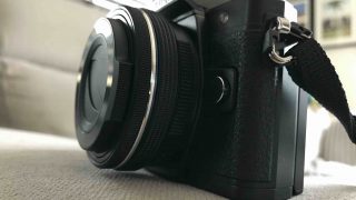 OM-D E-M10必須アイテム!レンズカバーLC-37C